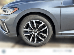 Volkswagen Jetta SE Auto 2026