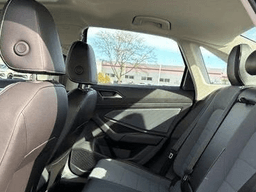 Volkswagen Jetta SE Auto 2026