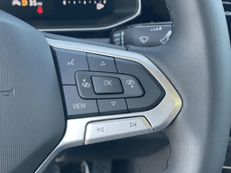 Volkswagen Jetta SE Auto 2026