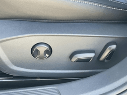 Volkswagen Jetta SE Auto 2026