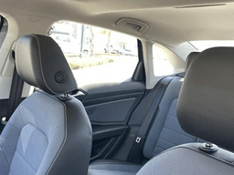 Volkswagen Jetta SE Auto 2026