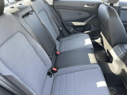 Volkswagen Jetta SE Auto 2026