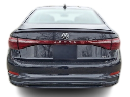 Volkswagen Jetta SE Auto 2026