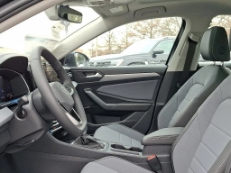 Volkswagen Jetta SE Auto 2026