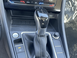 Volkswagen Jetta SE Auto 2026