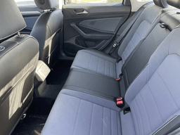 Volkswagen Jetta SE Auto 2026