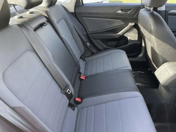 Volkswagen Jetta SE Auto 2026