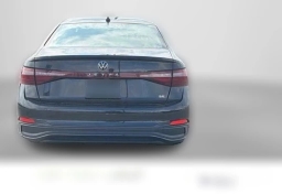 Volkswagen Jetta SE Auto 2026