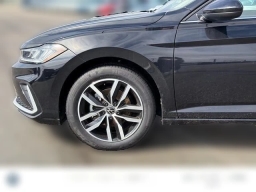 Volkswagen Jetta SE Auto 2026