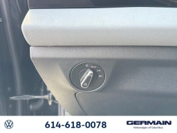 Volkswagen Jetta SE Auto 2026