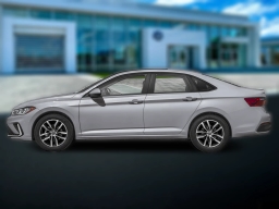 Volkswagen Jetta SE Auto 2026