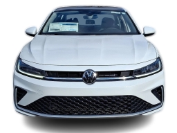 Volkswagen Jetta SE Auto 2026