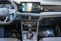 Volkswagen Jetta SE Auto 2026