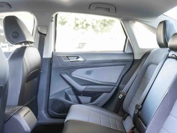 Volkswagen Jetta SE Auto 2026