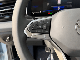 Volkswagen Jetta SE Auto 2026