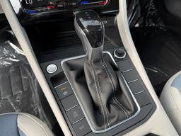 Volkswagen Jetta SE Auto 2026