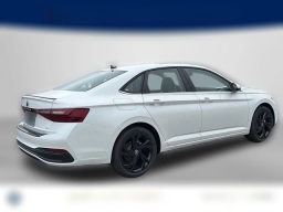 Volkswagen Jetta SE Auto 2026