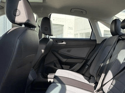 Volkswagen Jetta SE Auto 2026