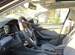 Volkswagen Jetta SE Auto 2026