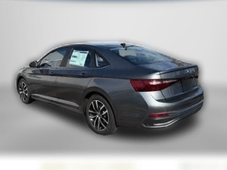 Volkswagen Jetta SE Auto 2026