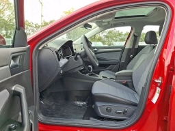 Volkswagen Jetta SE Auto 2026