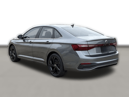 Volkswagen Jetta SE Auto 2026