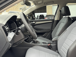 Volkswagen Jetta SE Auto 2026