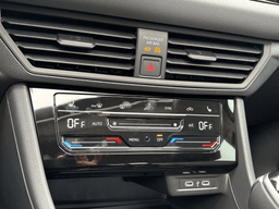 Volkswagen Jetta SE Auto 2026