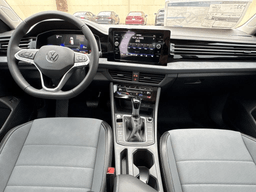 Volkswagen Jetta SE Auto 2026