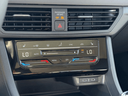 Volkswagen Jetta SE Auto 2026