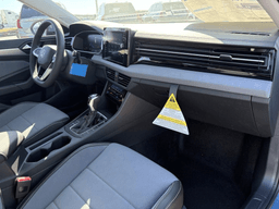 Volkswagen Jetta SE Auto 2026