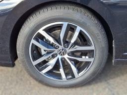 Volkswagen Jetta SE Auto 2026