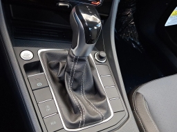 Volkswagen Jetta SE Auto 2026