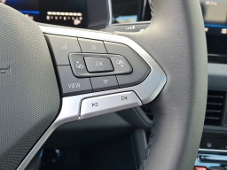 Volkswagen Jetta SE Auto 2026