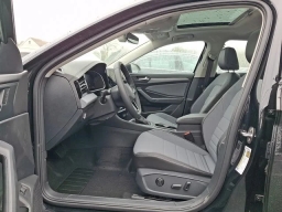 Volkswagen Jetta SE Auto 2026