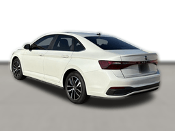 Volkswagen Jetta SE Auto 2026