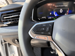 Volkswagen Jetta SE Auto 2026