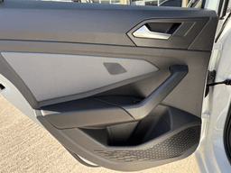 Volkswagen Jetta SE Auto 2026