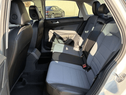 Volkswagen Jetta SE Auto 2026