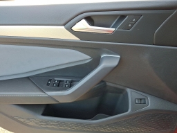 Volkswagen Jetta SE Auto 2026