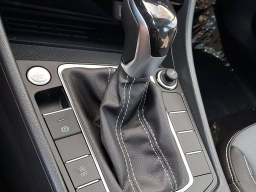 Volkswagen Jetta SE Auto 2026