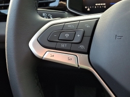 Volkswagen Jetta SE Auto 2026