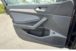 Volkswagen Jetta SE Auto 2026