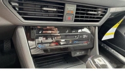 Volkswagen Jetta SE Auto 2026