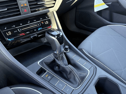 Volkswagen Jetta Sport Auto 2026