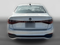 Volkswagen Jetta SE Auto 2025