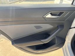 Volkswagen Jetta SE Auto 2025