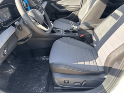 Volkswagen Jetta SE Auto 2025