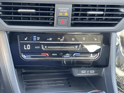 Volkswagen Jetta SEL Auto 2026