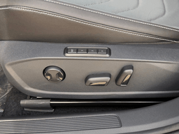 Volkswagen Jetta SEL Auto 2026